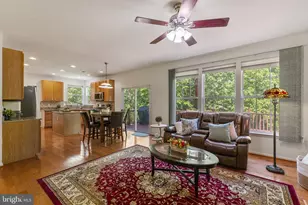 19121 Wheatfield Dr, Germantown, MD 20876 - Photo 18