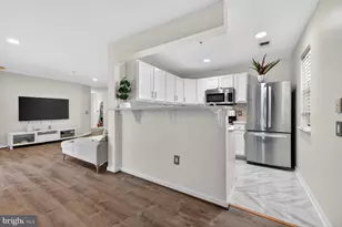 11812 Eton Manor Dr, Germantown, MD 20876 - Photo 6