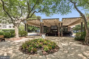 5225 Pooks Hill Rd, Bethesda, MD 20814 - Photo 4