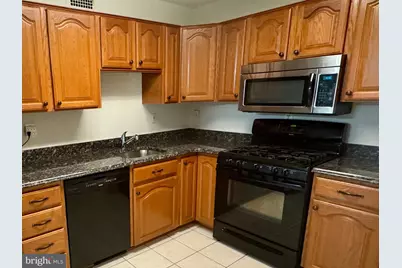 5225 Pooks Hill Rd #220N, Bethesda, MD 20814 - Photo 18