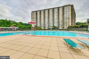 5225 Pooks Hill Rd, Bethesda, MD 20814 - Photo 46