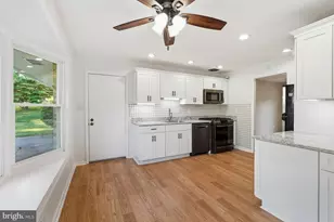 14905 Cobblestone Dr, Silver Spring, MD 20905 - Photo 8