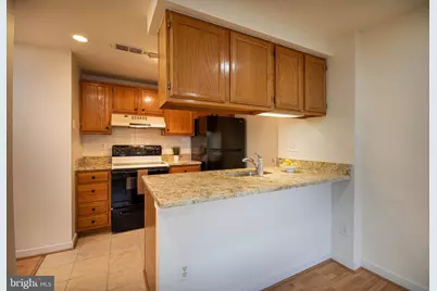 9400 Walburg Way, Gaithersburg, MD 20886 - Photo 10