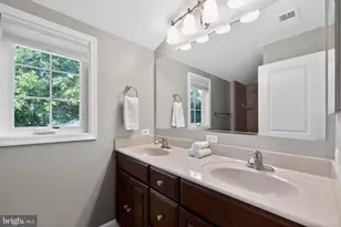 1724 Dublin Dr, Silver Spring, MD 20902 - Photo 36