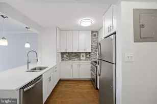 11801 Rockville Pik Pike, Rockville, MD 20852 - Photo 4