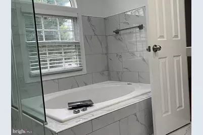 11660 Drumcastle Terrace, Germantown, MD 20876 - Photo 10