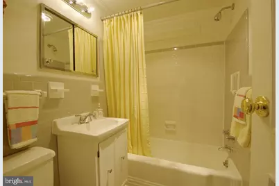 10201 Grosvenor Place #628, Rockville, MD 20852 - Photo 4