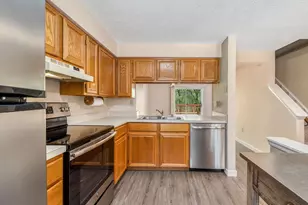 19130 Partridge Wood Dr, Germantown, MD 20874 - Photo 4