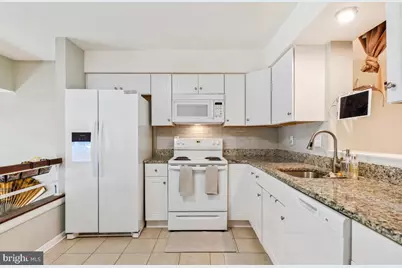 20526 Summersong Lane, Germantown, MD 20874 - Photo 12