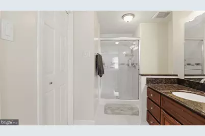 11201 Lake Breeze, North Potomac, MD 20878 - Photo 44