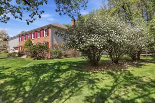 11201 Lake Breeze, North Potomac, MD 20878 - Photo 8