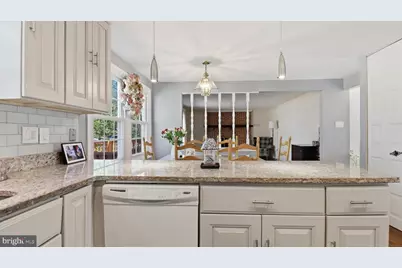 11201 Lake Breeze, North Potomac, MD 20878 - Photo 12