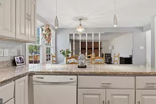 11201 Lake Breeze, North Potomac, MD 20878 - Photo 12