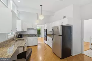 6614 Melody Ln, Bethesda, MD 20817 - Photo 10