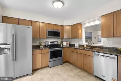 19238 Wheatfield Terrace, Gaithersburg, MD 20879 - Photo 2