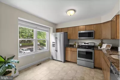 19238 Wheatfield Terrace, Gaithersburg, MD 20879 - Photo 4