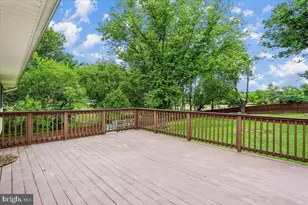 25520 Jonnie Ct, Gaithersburg, MD 20882 - Photo 24