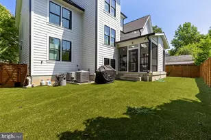 4708 S Chelsea Ln, Bethesda, MD 20814 - Photo 22