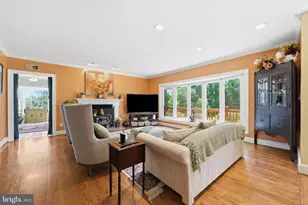 21900 Huntmaster Dr, Gaithersburg, MD 20882 - Photo 22