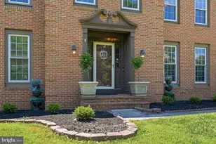 21900 Huntmaster Dr, Gaithersburg, MD 20882 - Photo 2