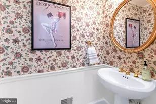 18117 Hayloft Dr, Derwood, MD 20855 - Photo 10