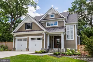 5700 Tanglewood Dr, Bethesda, MD 20817 - Photo 2