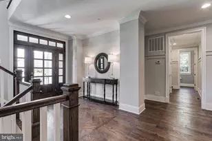 5700 Tanglewood Dr, Bethesda, MD 20817 - Photo 6