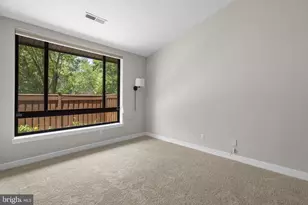 11420 Strand Dr, Rockville, MD 20852 - Photo 18