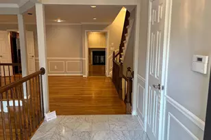 10783 Brewer House Rd, Rockville, MD 20852 - Photo 2