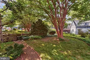 702 McNeill Rd, Silver Spring, MD 20910 - Photo 24