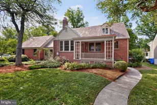702 McNeill Rd, Silver Spring, MD 20910 - Photo 2