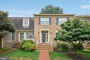5722 Brewer House Cir, Rockville, MD 20852 - Photo 1