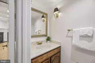 5722 Brewer House Cir, Rockville, MD 20852 - Photo 88