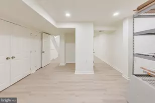 8932 Barrowgate Ct, Potomac, MD 20854 - Photo 20