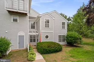 25 Bronco Ct, Germantown, MD 20874 - Photo 2
