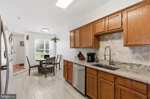 25 Bronco Ct, Germantown, MD 20874 - Photo 12
