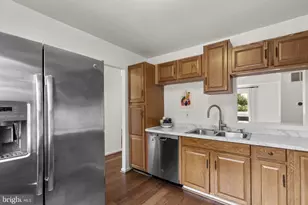14 Blue Silo Ct, Gaithersburg, MD 20878 - Photo 4