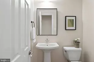 10314 Thornbush Ln, Bethesda, MD 20814 - Photo 26
