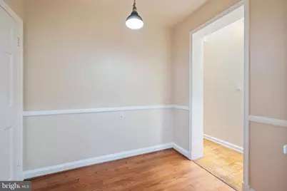5122 Fairglen Lane, Chevy Chase, MD 20815 - Photo 8