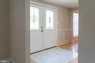 14913 Lear Ln, Silver Spring, MD 20905 - Photo 2