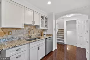 19025 Coltfield Ct, Gaithersburg, MD 20886 - Photo 6