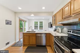 12719 Two Farm Dr, Silver Spring, MD 20904 - Photo 16