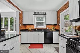 608 Wayne Ave, Silver Spring, MD 20910 - Photo 8