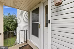 9583 White Pillar Terrace, Gaithersburg, MD 20882 - Photo 4