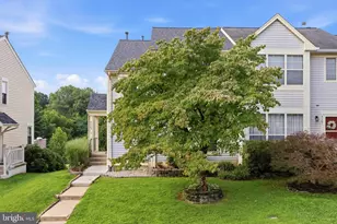 9583 White Pillar Terrace, Gaithersburg, MD 20882 - Photo 2