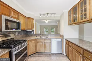 9583 White Pillar Terrace, Gaithersburg, MD 20882 - Photo 12