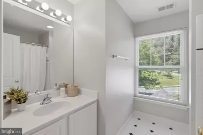 22401 Brook Point Way, Clarksburg, MD 20871 - Photo 30