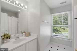 22401 Brook Point Way, Clarksburg, MD 20871 - Photo 30
