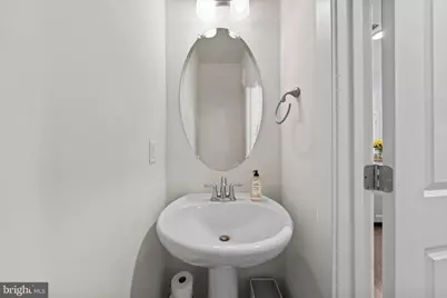813 Rockwell Avenue, Gaithersburg, MD 20878 - Photo 10
