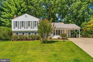 9 Duvall Ln, Gaithersburg, MD 20877 - Photo 1